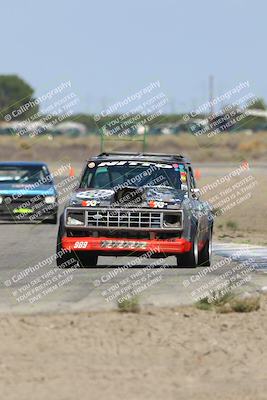 media/Sep-28-2025-24 Hours of Lemons (Sun) [[5dfe0e5f6e]]/11am (Cotton Corners)/